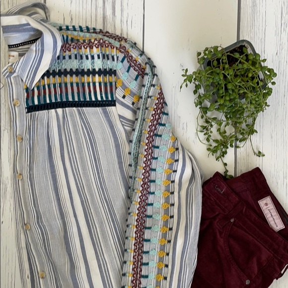 Anthropologie The Cate Classic Button down - Picture 2 of 6